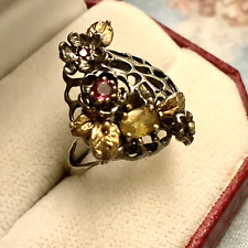 NATUREL JAUNE  SAPHIR, GRENAT, ARGENT MASSIF, OR, ANCIENNE BAGUE DESIGN UNIQUE