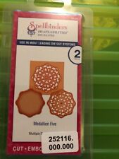 Lot de 5 matrices Spellbinders Shapeabilities Medallion Five