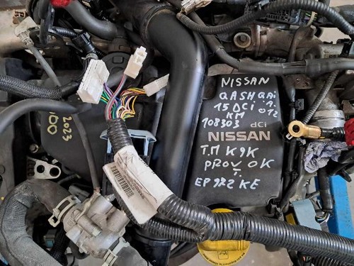 Moteur complet nissan - complet,