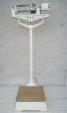 BALANCE  PHARMACIE  MEDECIN -  PESE PERSONNE FABRICATION "TESTU" 1950/60