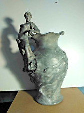 Art Nouveau- Pichet sculptural en étain de CH. T. PERRON - 1900