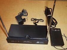 MICRO CRAVATE SANS FIL DB TECHNOLOGIES - SW 202S1 - BON  ETAT 