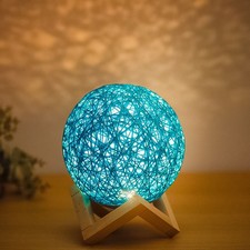 Lampe de table en rotin de