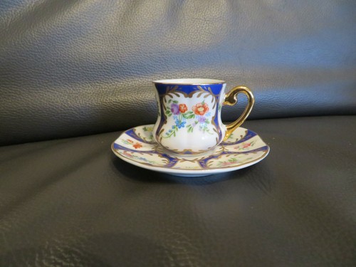 Tasse miniature porcelaine - en,