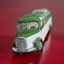 Véhicule - NZG Omnibus - Mercedes Benz 3500 - Bus Vert Crème 1/43 - MIB