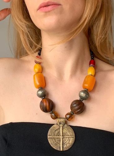 Collier ancien perles couleur