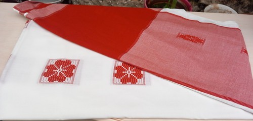 Superbe grande nappe - , tissée