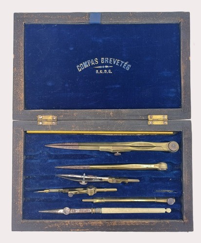 Coffret compas xixème en - de,