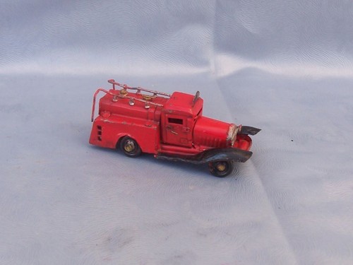 Ancien camion pompier citerne - pompier,