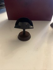 -MINIATURE SHAKO COIFFE NAPOLEONIENNE NAPOLEON en PLOMB Socle Bois
