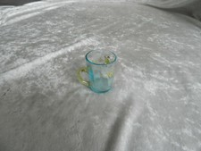 Verre à liqueur émaillé