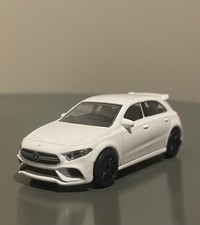 Miniature Majorette Mercedes
