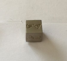 PIN'S LAPEL PIN PINS 3D CUBE CARRE CAR AUTO VOITURE LOGO EMBLEME AUDI A4