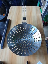 vend une Poêle ou barquettes pour barbecue H 6 CM DIAM 28 CM