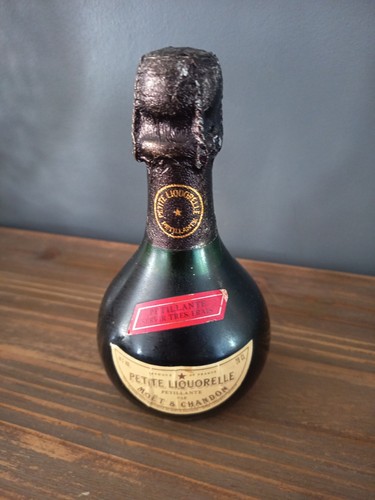 Petite liquorelle moet - petite, &