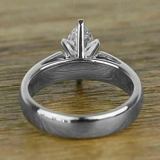 Bague en diamant blanc taille