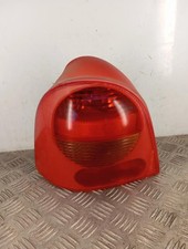 Feu arriere principal gauche