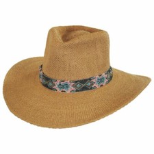 ale by Alessandra Dylan Toyo