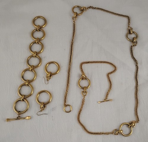 Vintage goldtone signed - goldtone,