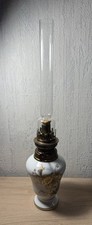 Lampe À Petrole En Porcelaine