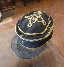 coiffure militaire  képi de lieutenant au 1er régiment  d'artillerie  en 14-18