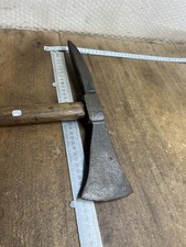 Hache pompier outil ancien - outil,