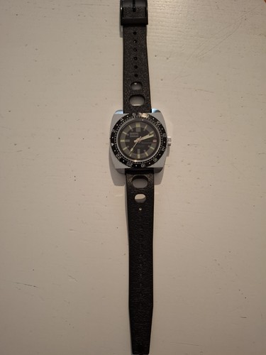 Montre plongee lucerne - montre,