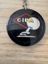 RARE ET ANCIEN PORTE-CLE CIPA QUILLERY
