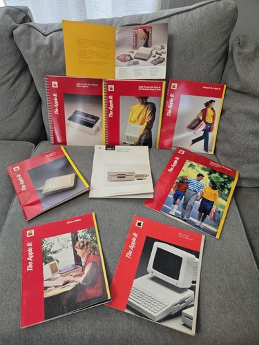 Complete vintage 1984 apple - complete,