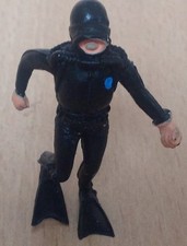 FIGURINE PVC BELVISON ESSO TINTIN KUIFJE HERGE 1973 LE PLONGEUR MASQUE FERME