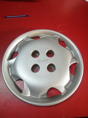 Enjoliveur pouce fiat punto - fiat,