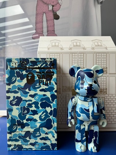 Bearbrick 400 bape - bape, play