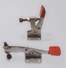 lot de 2 Sauterelle /