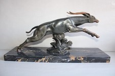 Sculpture en régule antilope signée Jacques LIMOUSIN, Art Déco, longueur 50 cm