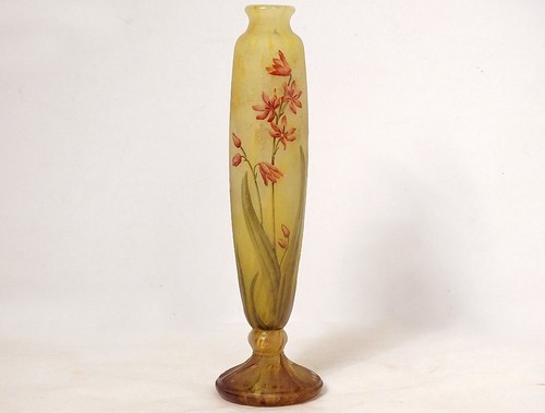 Vase piedouche pâte - , de