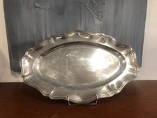 PLAT OVALE EN MÉTAL ARGENTÉ " MÉTAL BLANC " POINÇON ORFÈVRE A IDENTIFIER