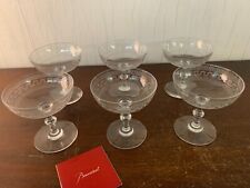 2 coupes gravées à champagne en cristal de Baccarat (prix à la pièce)
