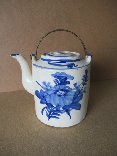 Ancienne theiere porcelaine - ancienne,