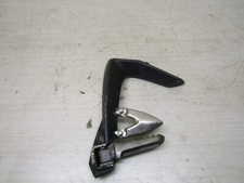 PLATINE DE REPOSE PIEDS