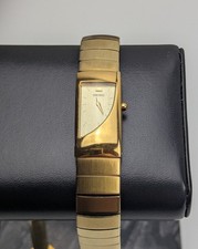 Montre Seiko Femme – Série Asymétrique Or