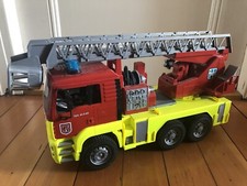 1/16 Bruder: Man Camion, Truck, pompiers, pompe eau, gyrophares, Rare