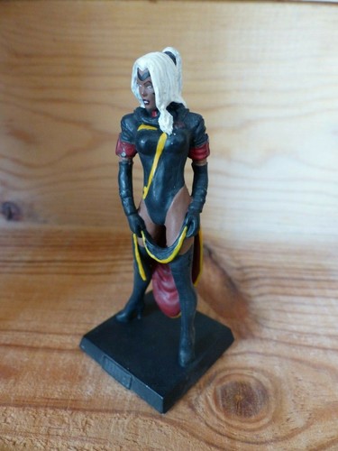 Tornade figurine en plomb - tornade,