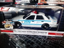 Ford Crown Victoria 1/24