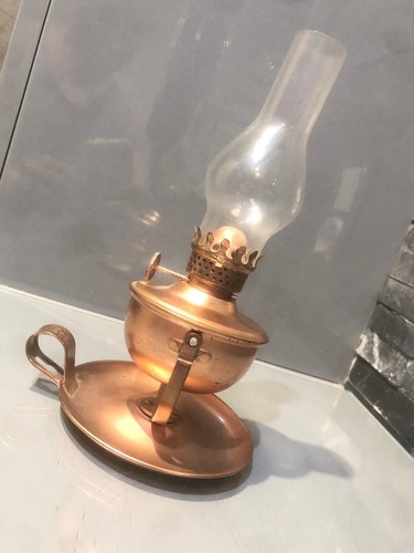 Lampe pétrole ancienne - à,