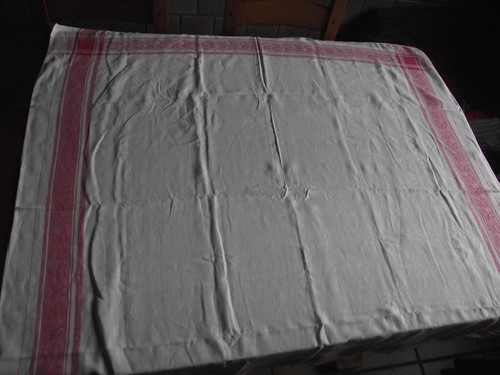 Nappe ancienne damassée - /😉,