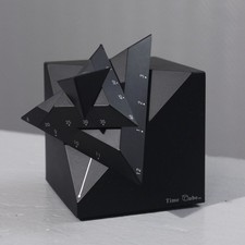 Montre cinétique postmoderne vintage "Time Cube", design 4D 1988