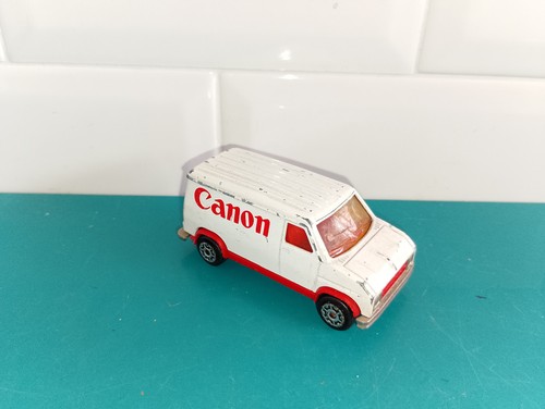 1705262 voiture majorette - voiture,