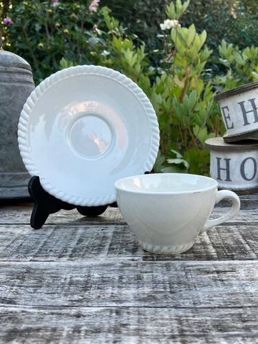 Tasse sous - tasse,