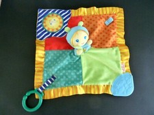 B- DOUDOU PLAYSKOOL PLAT D' ACTIVITE  LUCIOLE LUXI FILLE SOLEIL VERT JAUNE ROUGE