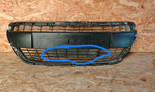 Grille pare choc avant - de,